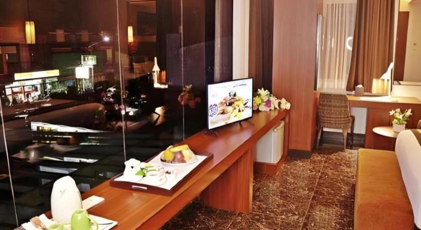芝拉扎中心高级酒店 外观 照片